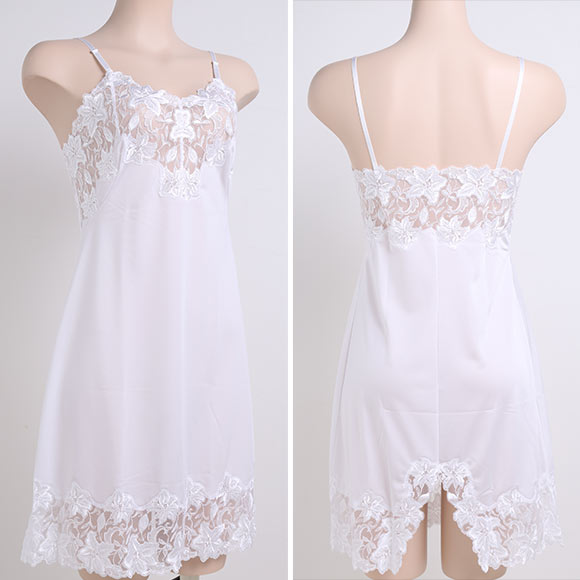 ボンレヴェール BonRevaire エンブロイダリーレース後スリットスリップ