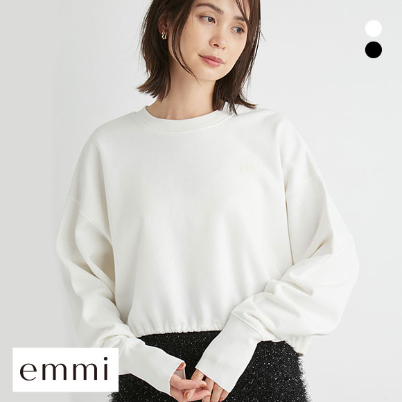 エミ ラメ裏毛クロップドプルオーバー emmi