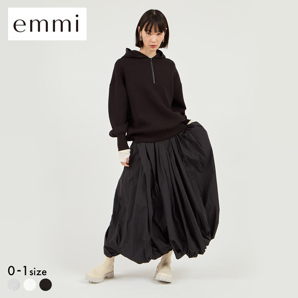 エミ NEW YEARS SPECIAL ITEM ダンボールフーディ×スカートセット emmi