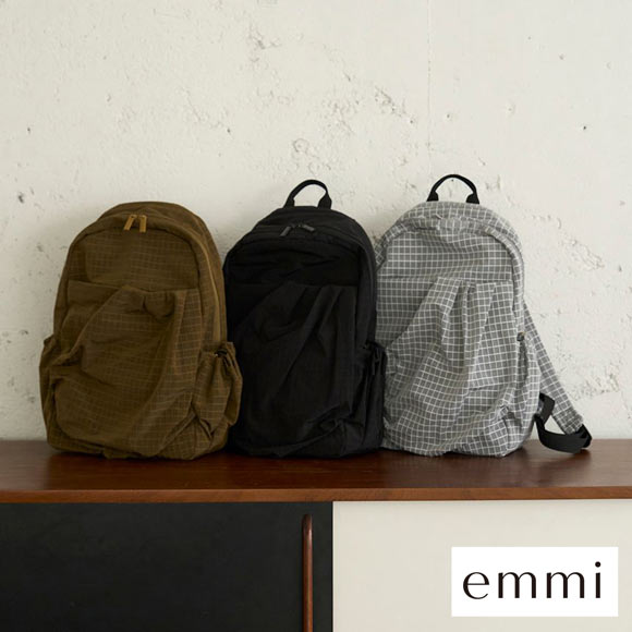 エミ ボックスチェックギャザーボディーバックパック emmi