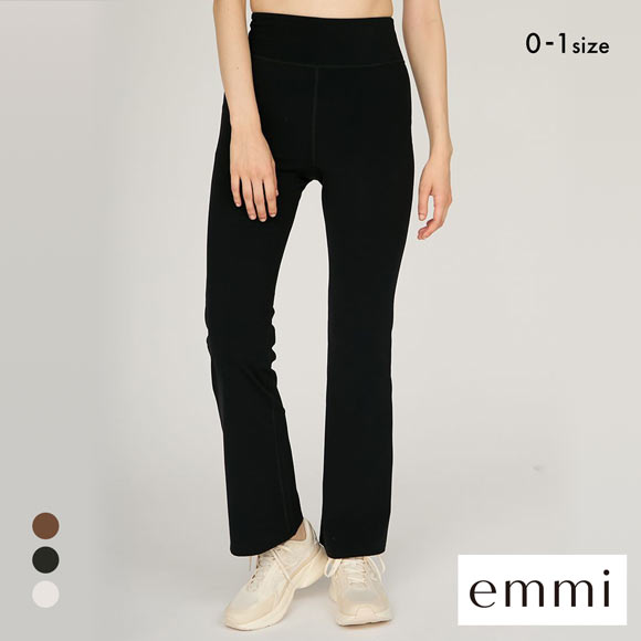 エミ WELLNESS&TRAINING サステナレッチUnity フレアパンツ emmi