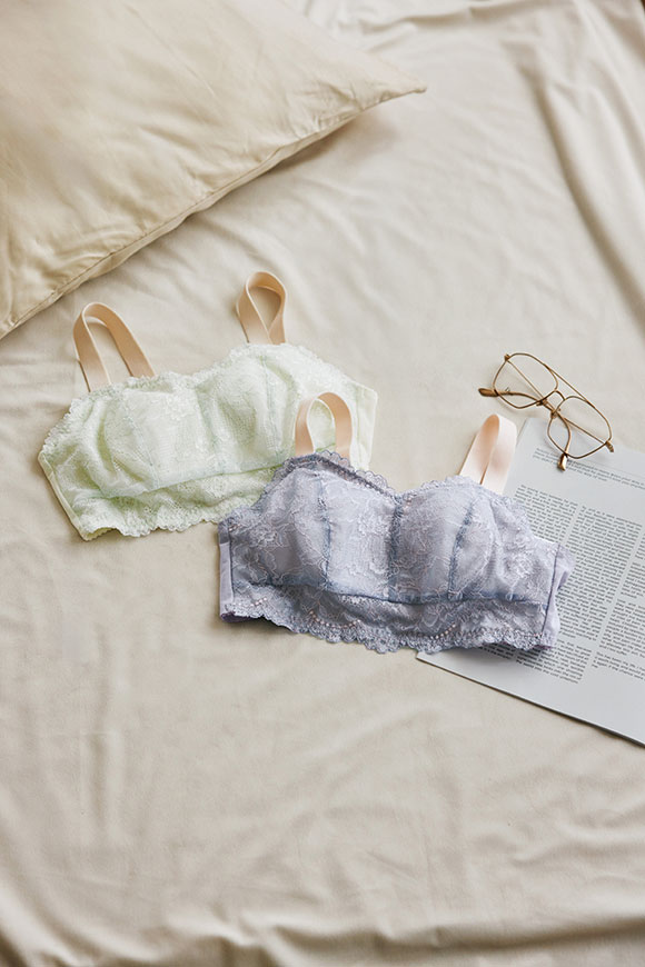 アンフィ ナイトアップブラ レーシィ ノンワイヤー ブラジャー ナイトブラ AMPHI Night Up Bra Lacy