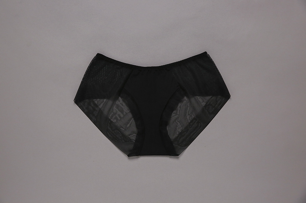 スタンダードショーツ