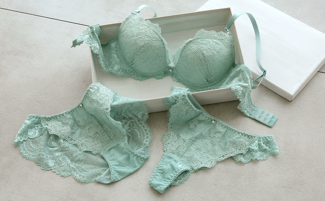 【簡単・キホンの4ステップ】正しいブラジャーの付け方を教えて！