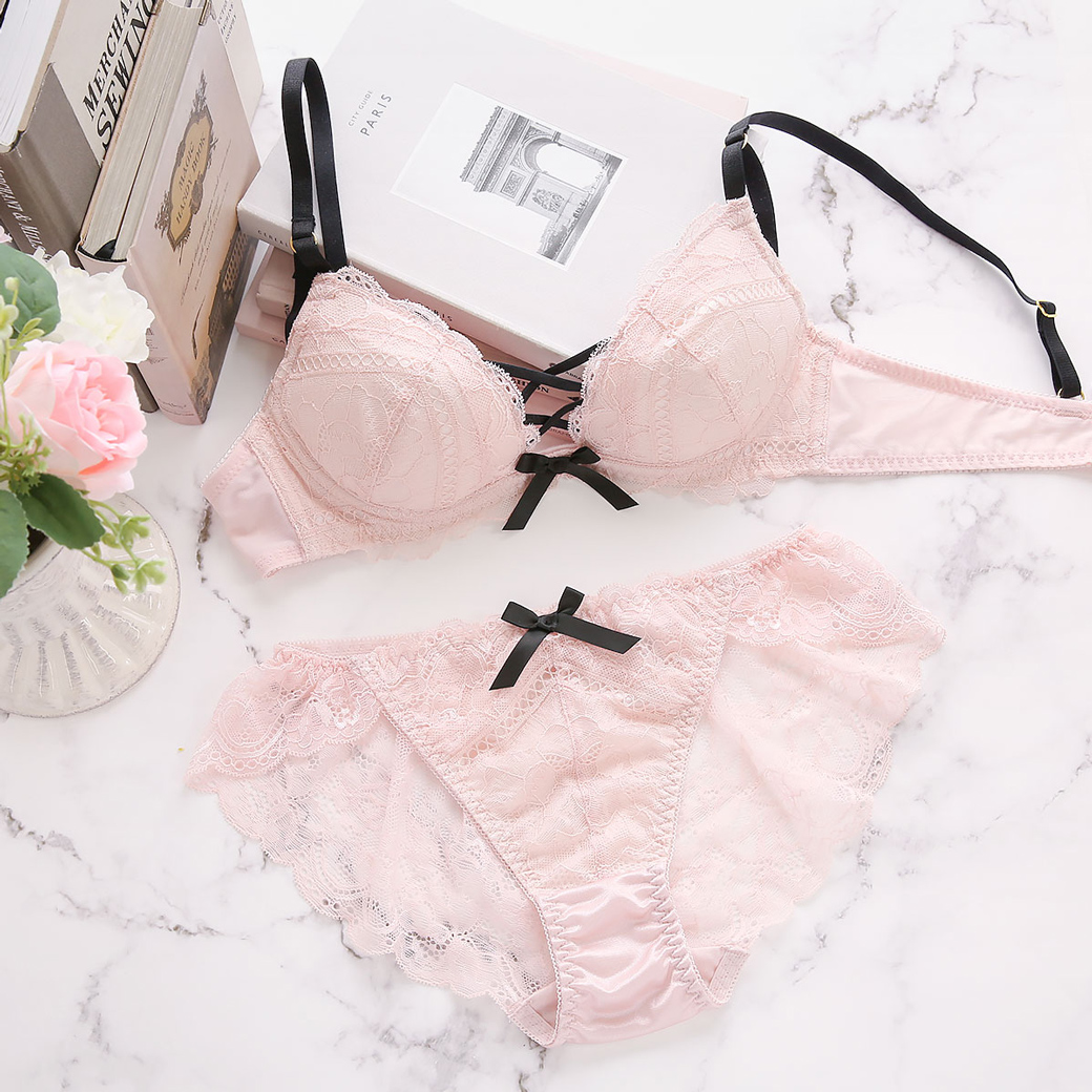 ココランジェのスモーキーレースアップコレクション